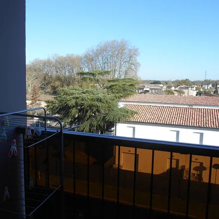 Rent this 3 bed apartment on 16 Allées Robert Boulin in 33500 Libourne, France
