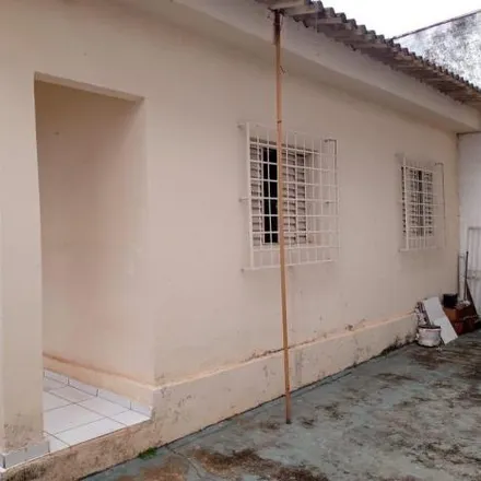 Buy this 2 bed house on Rua Doutor Raul de Carvalho in Santos Dumont, São José do Rio Preto - SP