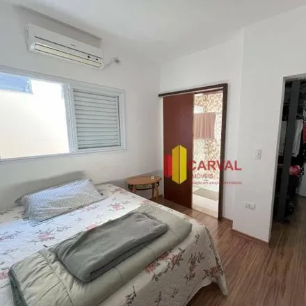 Buy this 5 bed house on Rua Cândido Venturini in Vila Miguel Martini, Jaguariúna - SP