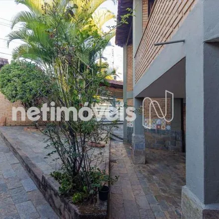 Rent this 5 bed house on Rua dos Expedicionários in Santa Amélia, Belo Horizonte - MG