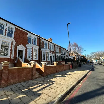 Rent this 2 bed apartment on 15 Southwood Avenue in London, N6 5RZ