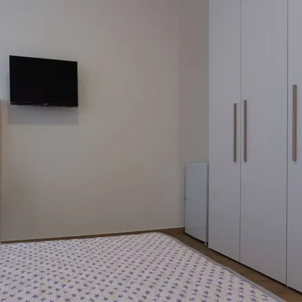 Image 7 - Api, Via Francesco Primaticcio, 20147 Milan MI, Italy - Room for rent