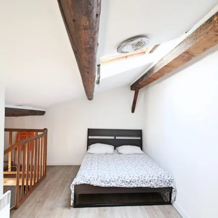 Rent this 2 bed room on 9 Rue de Lodi in 13006 6e Arrondissement, France