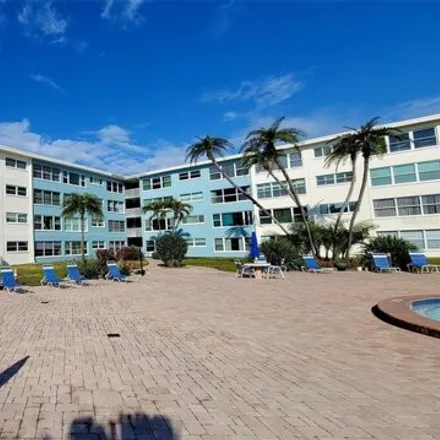 Buy this 1 bed condo on 6363 Gulf Winds Dr Apt 131 in Saint Pete Beach, Florida