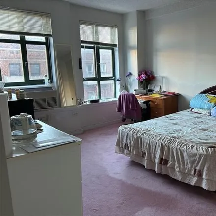 Image 5 - 1720 East 14th Street, New York, NY 11229, USA - Condo for sale