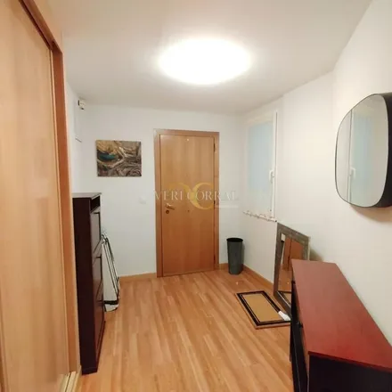 Rent this 2 bed apartment on Junco in Calle Jovellanos, 33201 Gijón