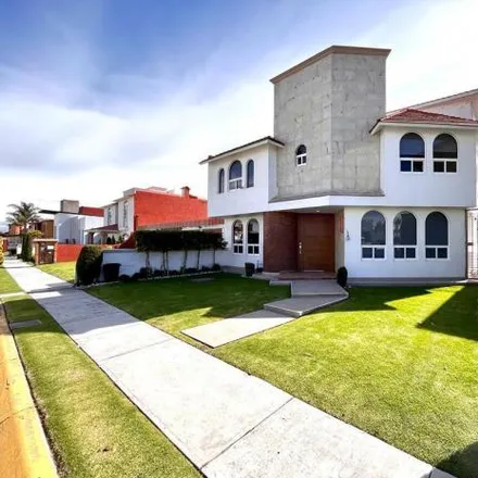 Rent this 4 bed house on unnamed road in 50200 San Mateo Otzacatipan, MEX