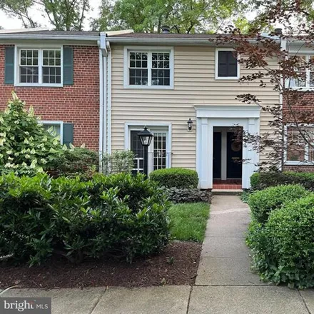 Rent this 2 bed condo on 2961 South Walter Reed Drive in Arlington, VA 22206
