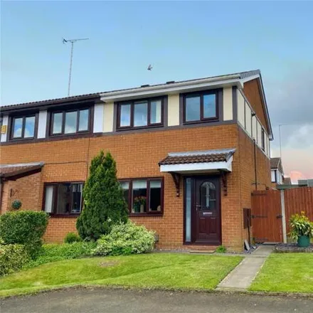 Buy this 3 bed duplex on Lostock Close in Heywood, OL10 4QP
