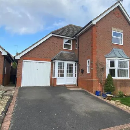 Buy this 4 bed house on Mercury Close in Daventry, NN11 9HW