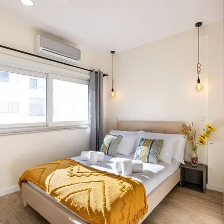 Rent this 2 bed apartment on Braga