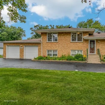 Buy this 3 bed house on 1598 South Plum Grove Road in Roselle, IL 60193
