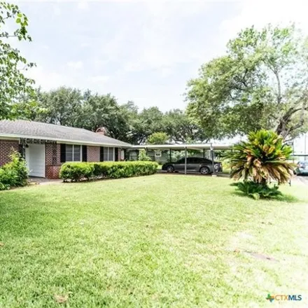 Image 2 - 403 Laurel Ave, Victoria, Texas, 77901 - House for sale