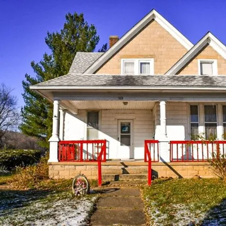 Buy this 3 bed house on 354 East Virginia Road in Arenzville, Cass County