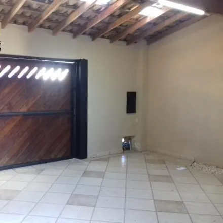Buy this 2 bed house on Rua Pirassununga in Jardim Marília, Salto - SP