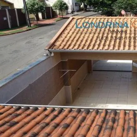 Buy this 5 bed house on Rua Doutor Benedito Rocha Campos in Conjunto Farid Libos, Londrina - PR
