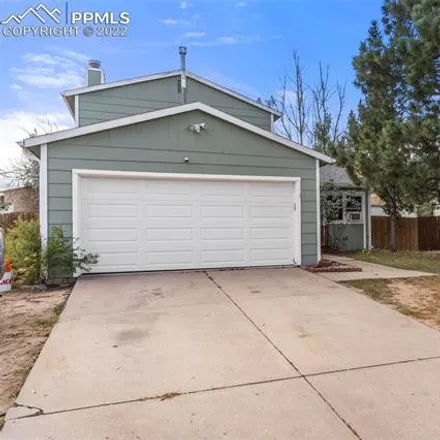 Image 2 - 3236 Foxridge Drive, Colorado Springs, CO 80916, USA - House for sale