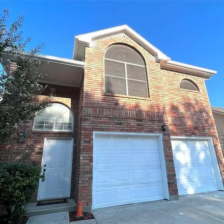 Rent this 3 bed house on 6916 Hickory Creek in Plano, TX 75023