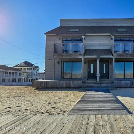 Buy this 6 bed house on Lavallette Boardwalk in Lavallette, Ocean County