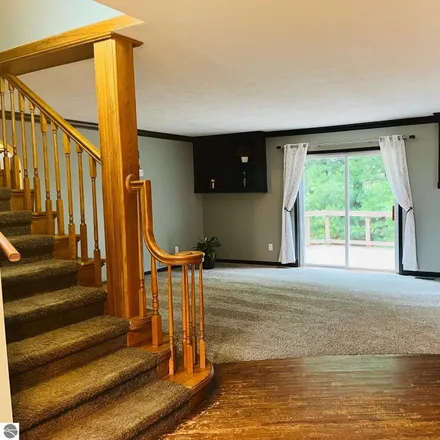 Image 9 - 4503 West Houghton Lake Road, Lake City, Forest Township, MI 49651, USA - House for sale