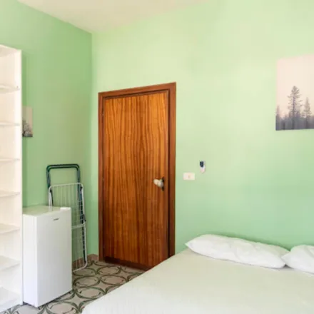 Image 2 - Via Antonino Pio, 61, 00145 Rome RM, Italy - Room for rent