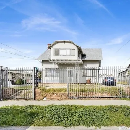 Image 5 - 3649 Lanfranco Street, East Los Angeles, CA 90063, USA - House for sale