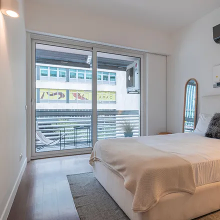 Rent this 3 bed apartment on Pizza à Fatia in Rua Dom Luís I 2A, 1200-149 Lisbon