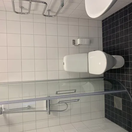 Rent this 3 bed apartment on Långgatan in 263 33 Höganäs, Sweden