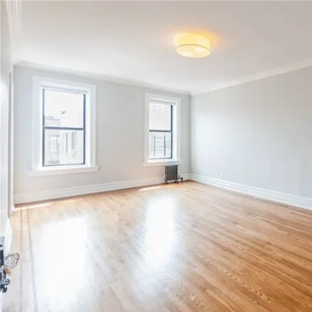 Image 8 - Maple Court, 81st Street, New York, NY 11372, USA - Apartment for sale