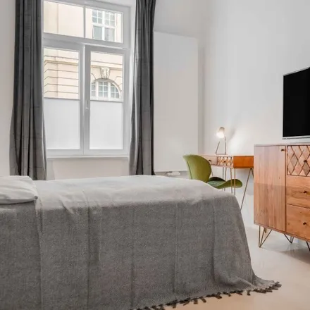Rent this 4 bed room on Maistraße 11 in 80337 Munich, Germany