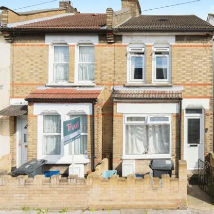 Buy this 3 bed house on 11 Boulogne Road in London, CR0 2QT