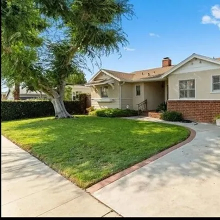 Rent this 3 bed house on Alley ‎80936 in Los Angeles, CA 91335
