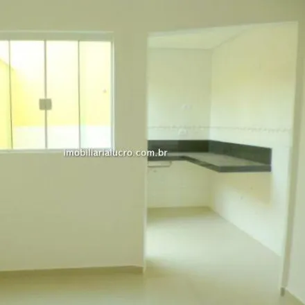 Buy this 2 bed house on Rua Grã Bretanha in Vila Príncipe de Gales, Santo André - SP