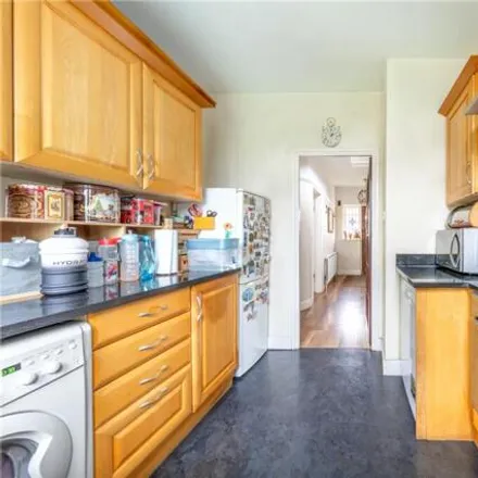Image 3 - Valley Drive, Kingsbury, London, NW9 9NS, United Kingdom - Duplex for sale