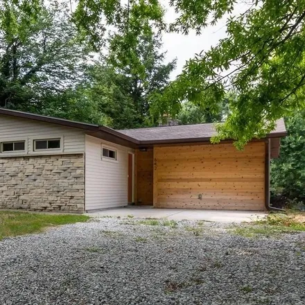 Image 1 - 642 East Northcliff Avenue, Marlin Hills, Monroe County, IN 47408, USA - House for sale