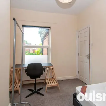 Image 2 - 19 Dogpool Lane, Stirchley, B30 2XR, United Kingdom - Townhouse for rent