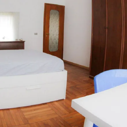 Rent this 5 bed apartment on Via Novegno in 4, 20149 Milan MI