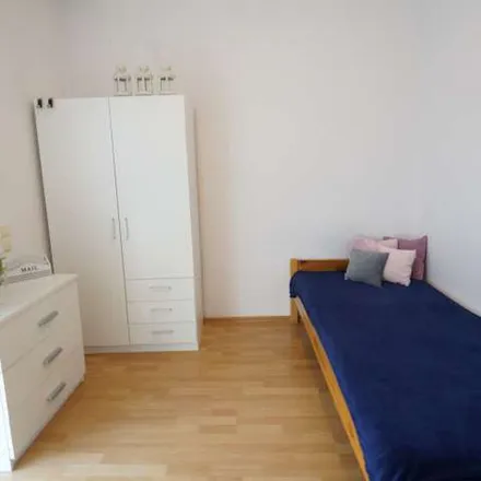 Image 8 - Żabka, Zgierska 240C, 91-362 Łódź, Poland - Apartment for rent