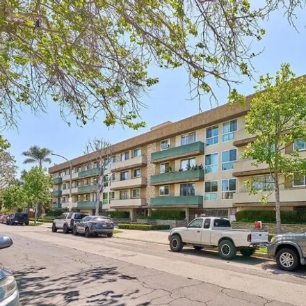 Buy this 1 bed condo on 525 N Sycamore Ave Apt 211 in Los Angeles, California
