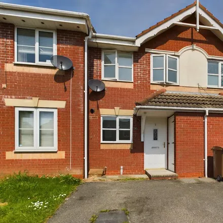 Rent this 2 bed townhouse on 34 Swallow Road in Driffield, YO25 5JY