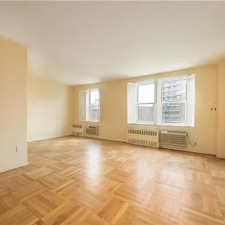 Buy this studio apartment on 3901 Independence Avenue in New York, NY 10471
