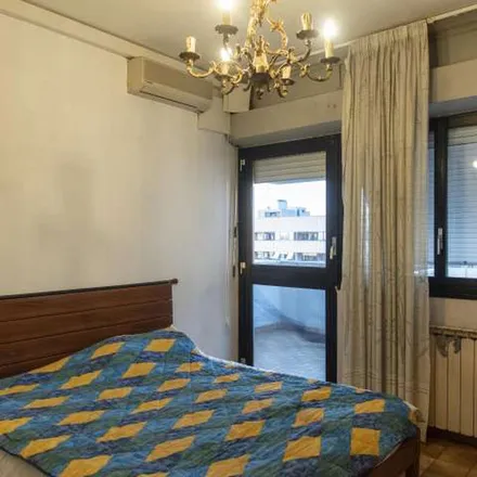 Image 2 - Viale Filippo Tommaso Marinetti, 00143 Rome RM, Italy - Apartment for rent