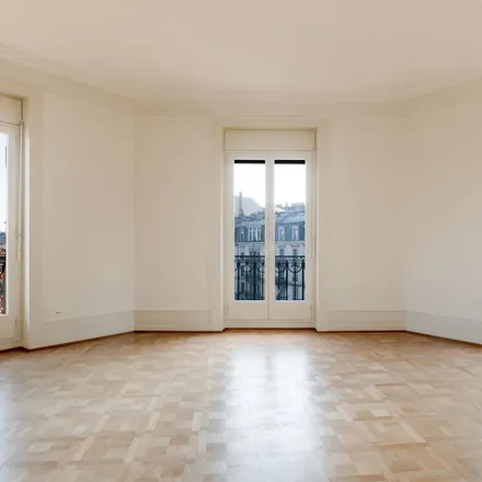 Rent this 11 bed apartment on Place Edouard-Claparède 3 in 1205 Geneva, Switzerland