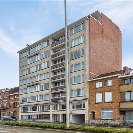 Rent this 3 bed apartment on Tervuursevest 254 in 3000 Leuven, Belgium