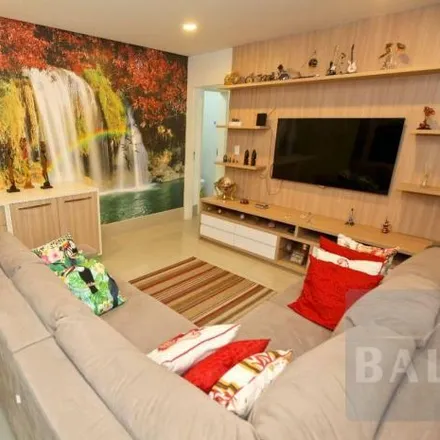 Buy this 3 bed apartment on Rodovia Presidente Dutra in Jardim Russi, Taubaté - SP