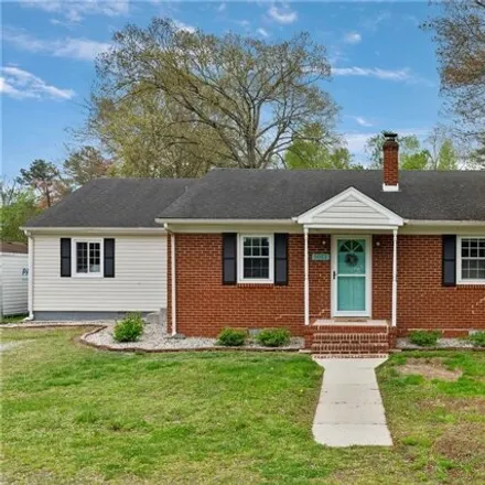 Buy this 4 bed house on 5049 Pole Green Road in Pole Green, Mechanicsville