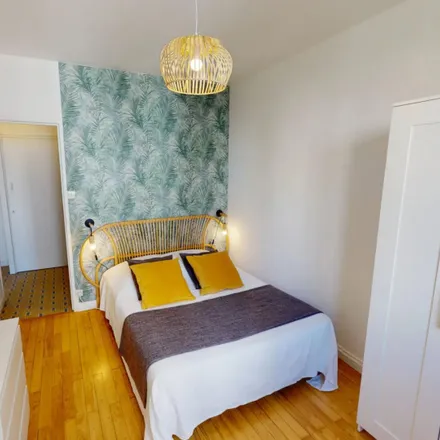 Rent this 4 bed room on 220 Grande Rue de la Guillotière in 69007 Lyon, France