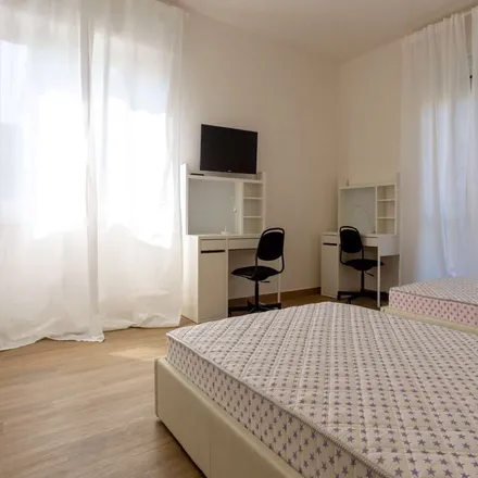 Image 1 - Viale San Gimignano, 20147 Milan MI, Italy - Room for rent