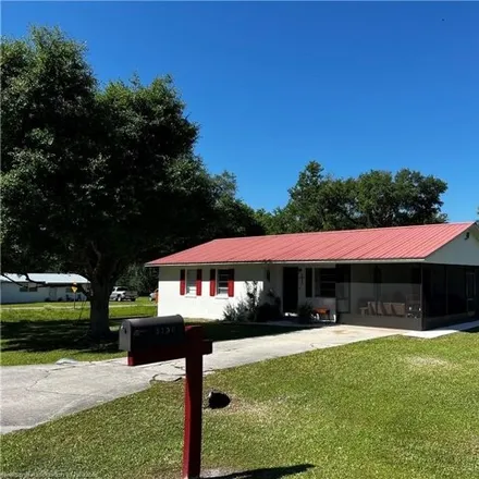 Buy this 3 bed house on 462 4th Avenue in Zolfo Springs, Hardee County