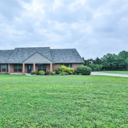 Buy this 3 bed house on 10008 Lookout Point in Logan County, OK 73034